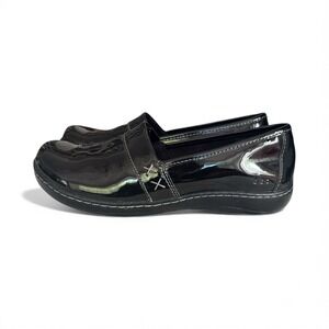 b.o.c. Born Concept Howell Glossy black patent slip-on clogs Size 8.5 Women